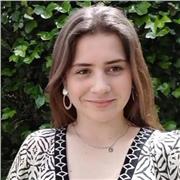 Profesora de matemáticas da clases hasta 4° ESO